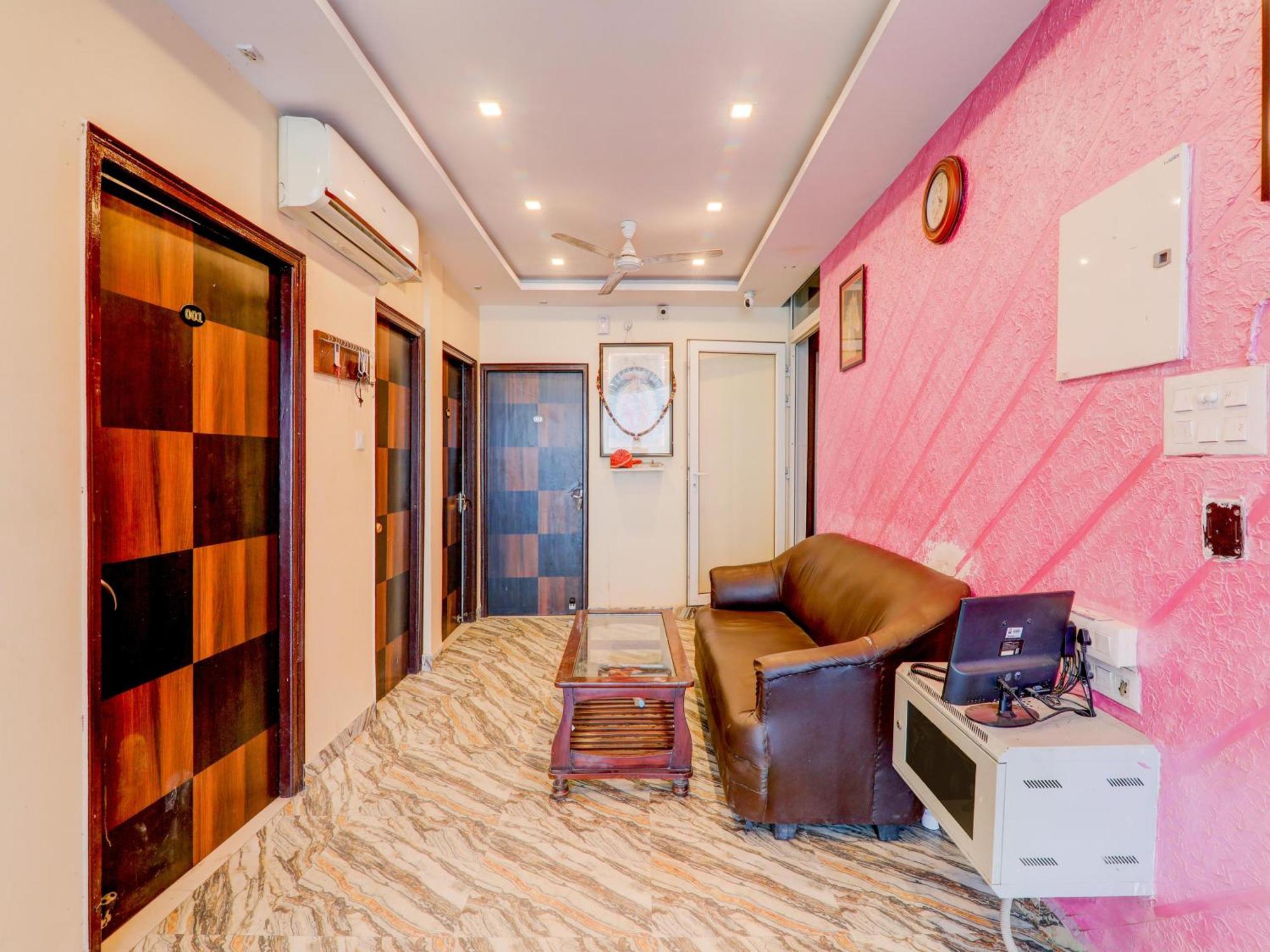 Super Collection O Kiara Guest House Lucknow Exteriör bild